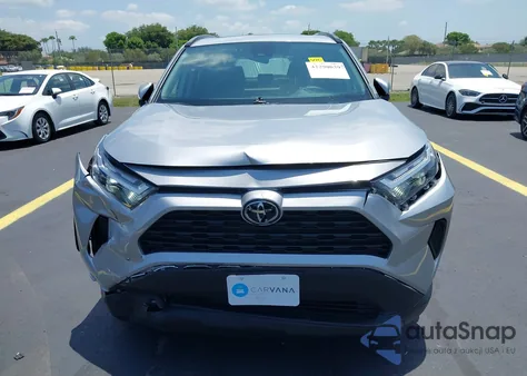 2024 Toyota Rav4 Xle z USA, uszkodzony, nr VIN 2T3W1RFV5RC284394